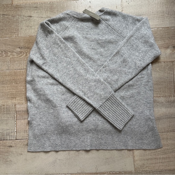 J.CREW | Women's Heather Dusk Grey V-Neck Pullover Sweater, Size Large - Picture 6 of 11